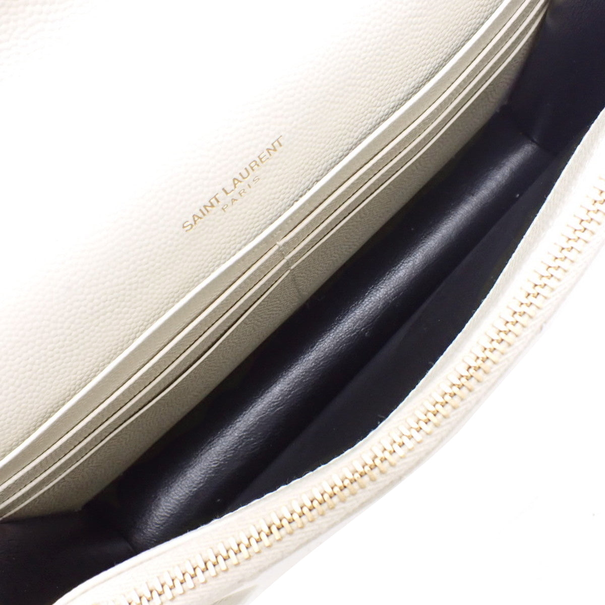 Cassandre Chain Wallet in Grain de Poudrel Leather, Off-White