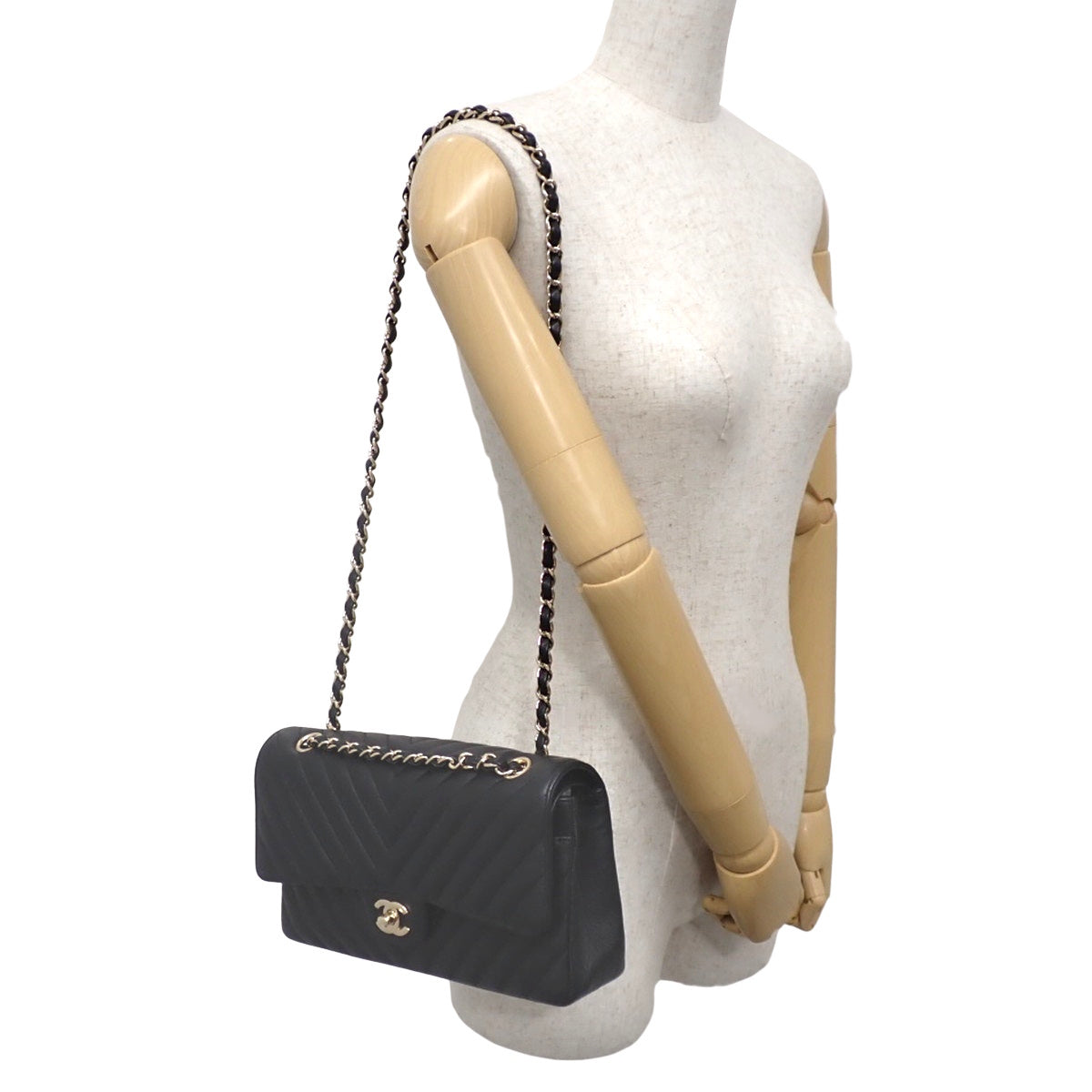 Chevron V-Stitch Double Flap 25 Chain Shoulder Bag in Black Caviar Leather