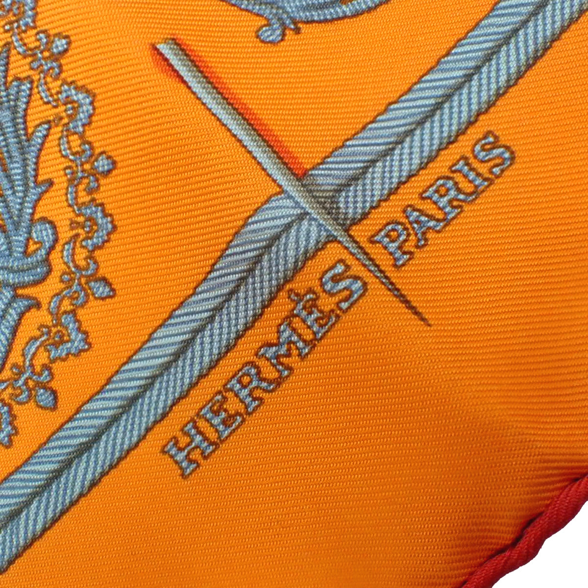 LES ARMES DE PARIS Paris Coat of Arms Carré 40 Silk