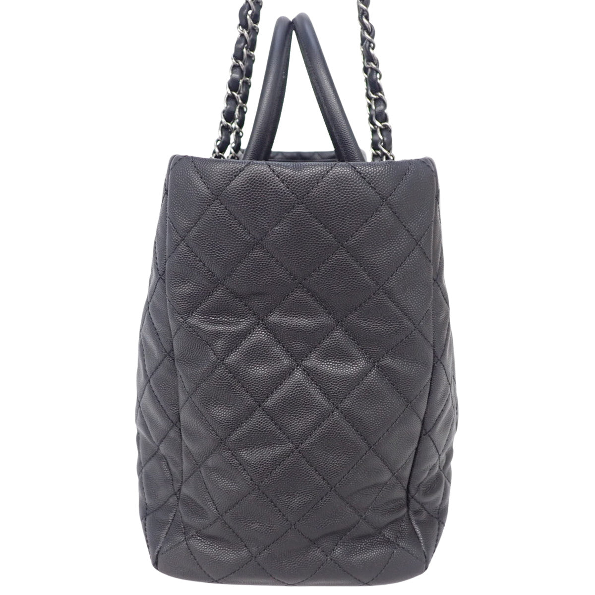 香奈儿(Chanel)Matelasse系列双C标志两用包,鱼子酱纹皮革,黑色。