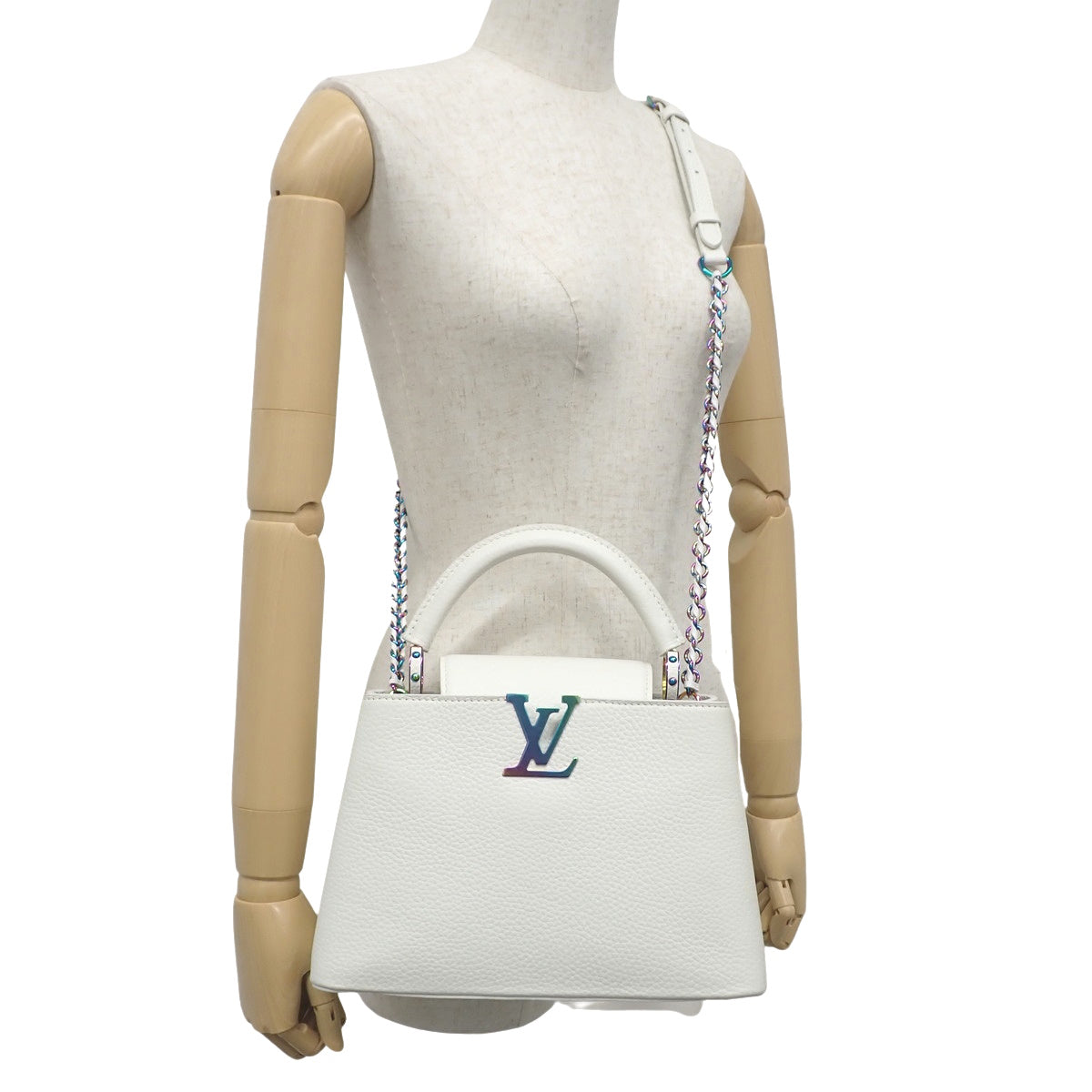 Capucine BB Snow, Triomphe Leather, White, M22054