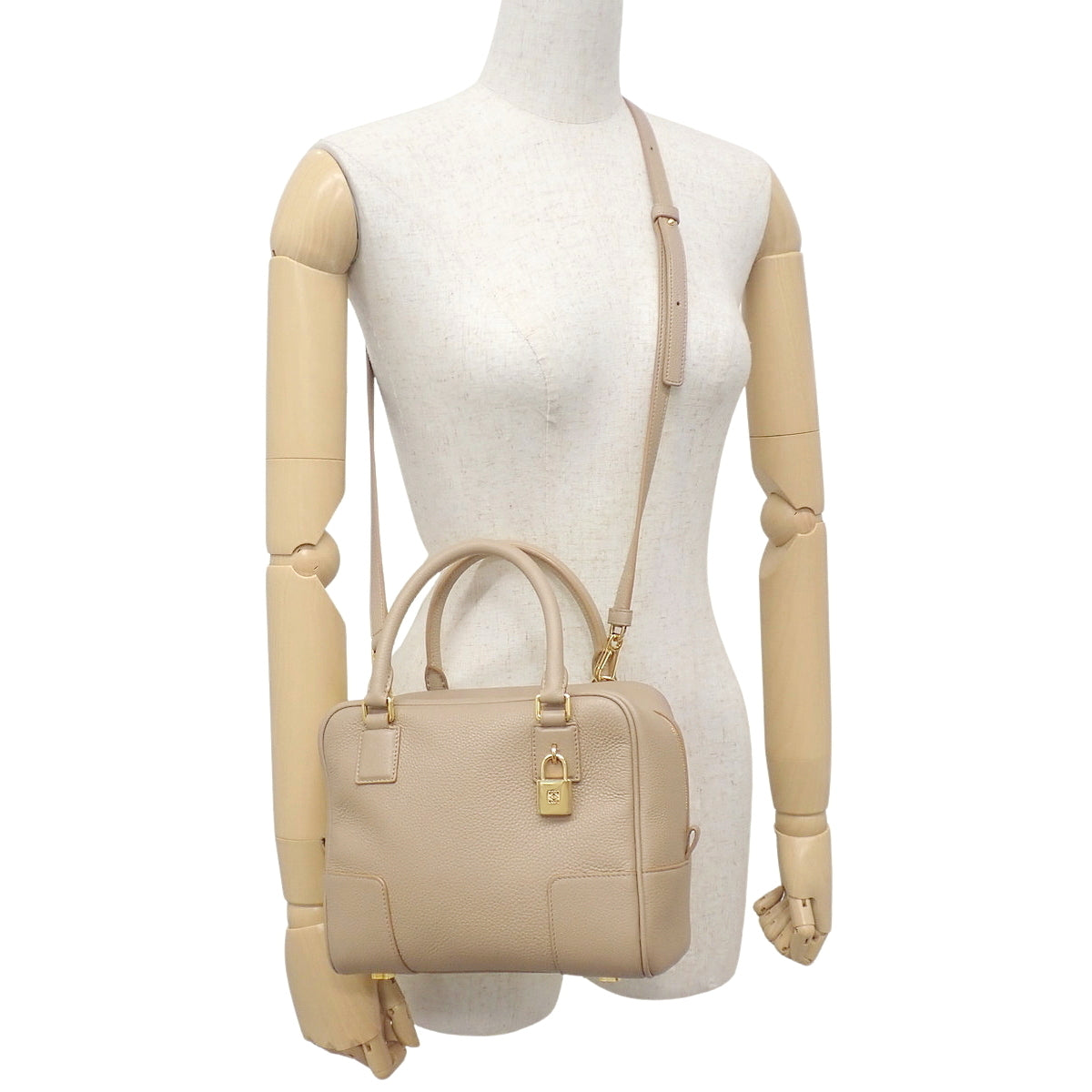 Amazona 19 Square Bag in Calfskin, Beige (A039N10X10)