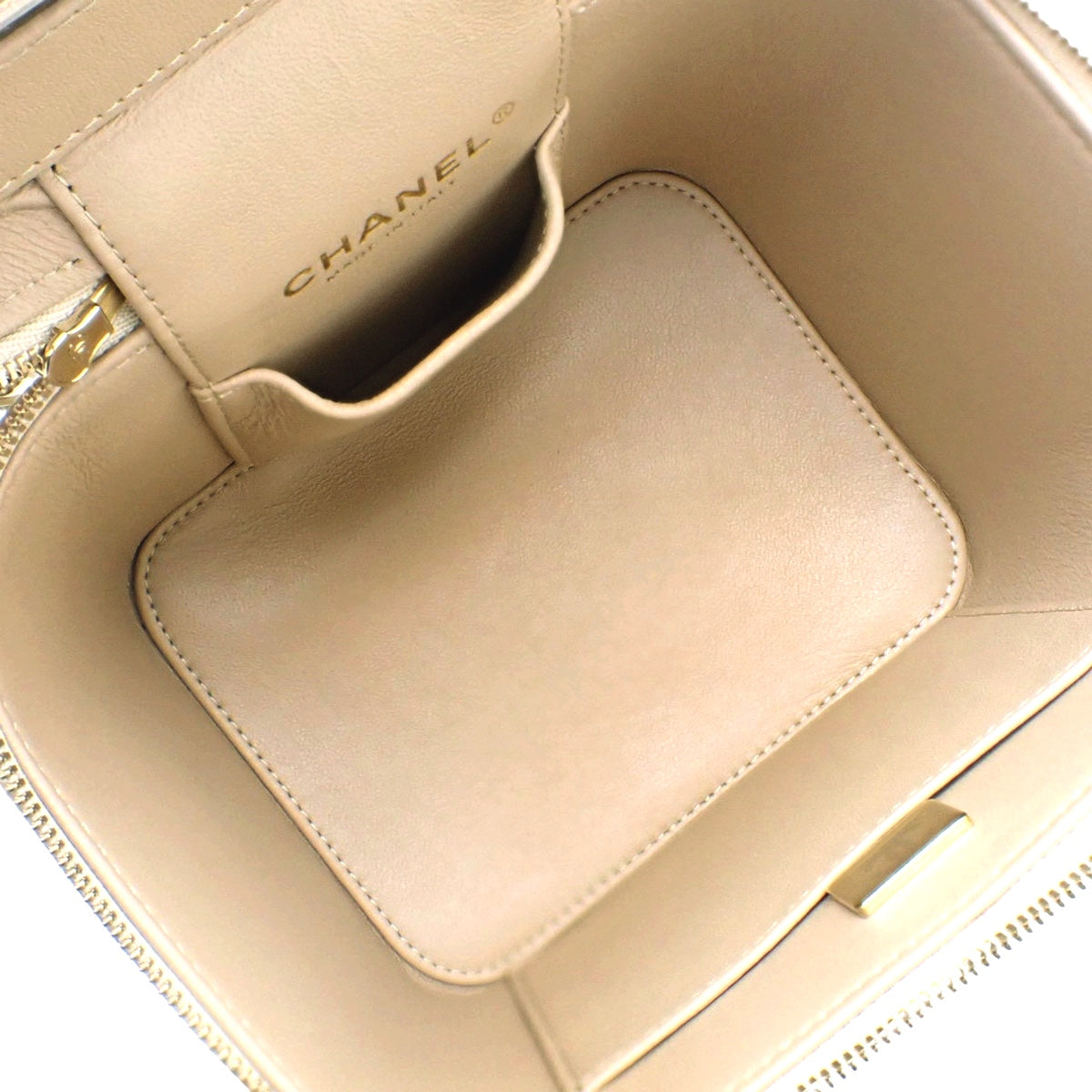 Matelasse Vanity链条单肩包,鱼子酱纹皮革,米色,AS2362