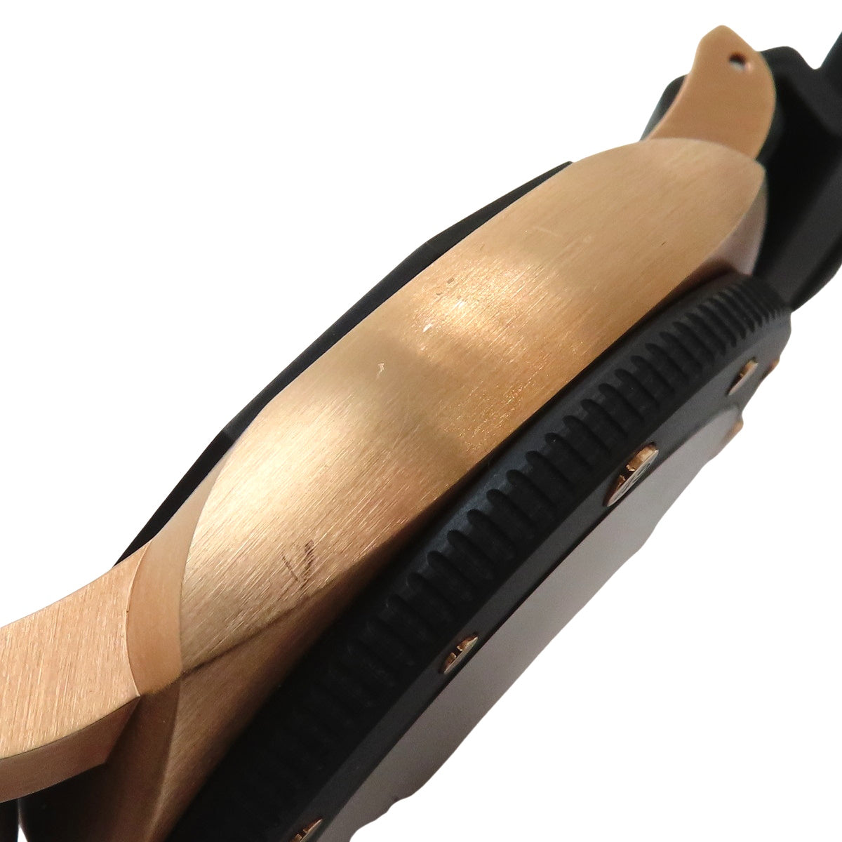 PAM01070 Submersible QuarantaQuattro Goldtech/Rubber 自动上链 黑色