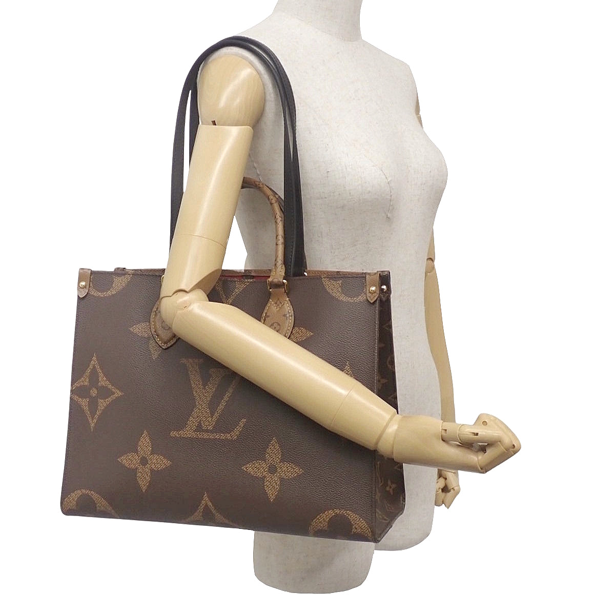 Monogram Giant On-the-Go MM M45321