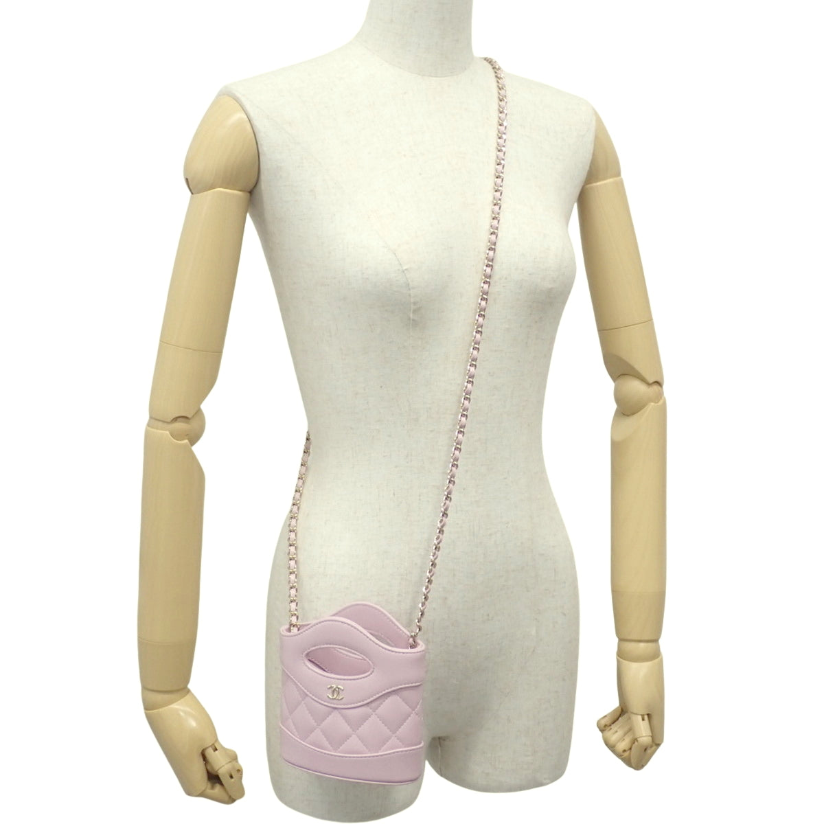 Matelasse Coco标志迷你链条单肩包,羊皮,浅紫色,AP3924