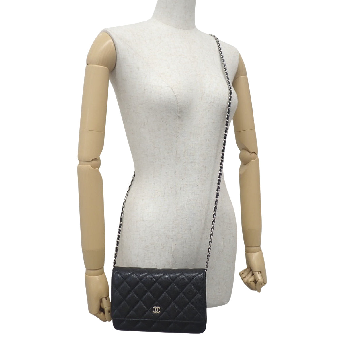 香奈儿经典款链条钱包,鱼子酱纹皮革,黑色,AP0250