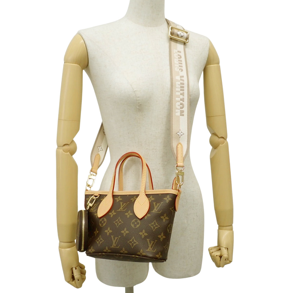 Monogram Neverfull BB Monogram 帆布米色 M46705