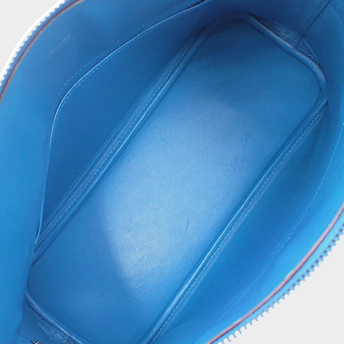 Bolide 31,Veau Epsom皮革,钯金配件,米科诺斯银色配件,□O刻印。