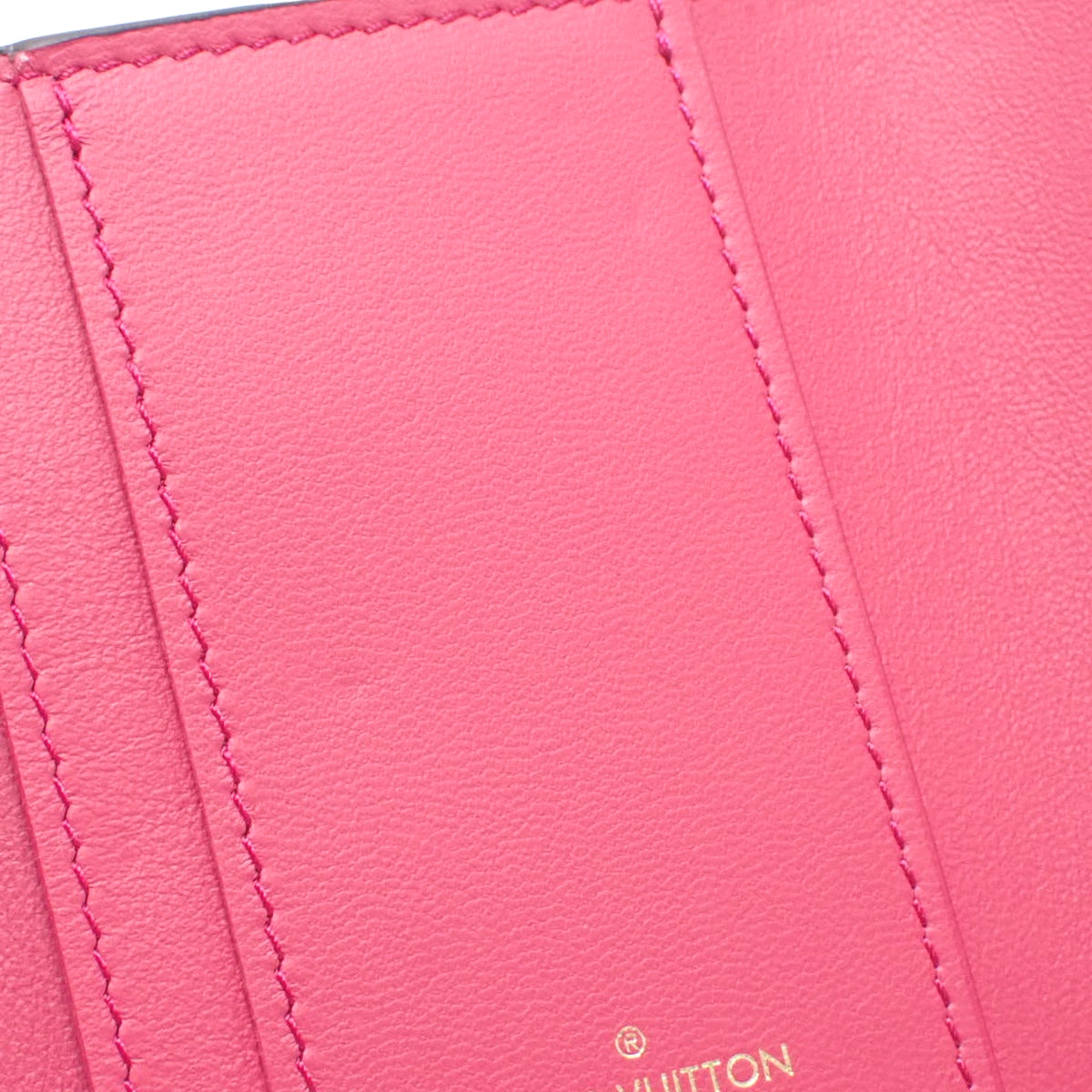 Portefeuille Capucine XS, Triomphe Leather, Black, M68587