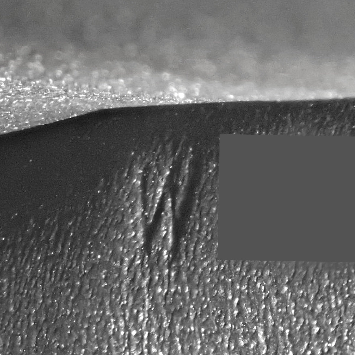 钩编鳄鱼皮哑光皮革钥匙圈,黑色银色五金配件,W 刻字