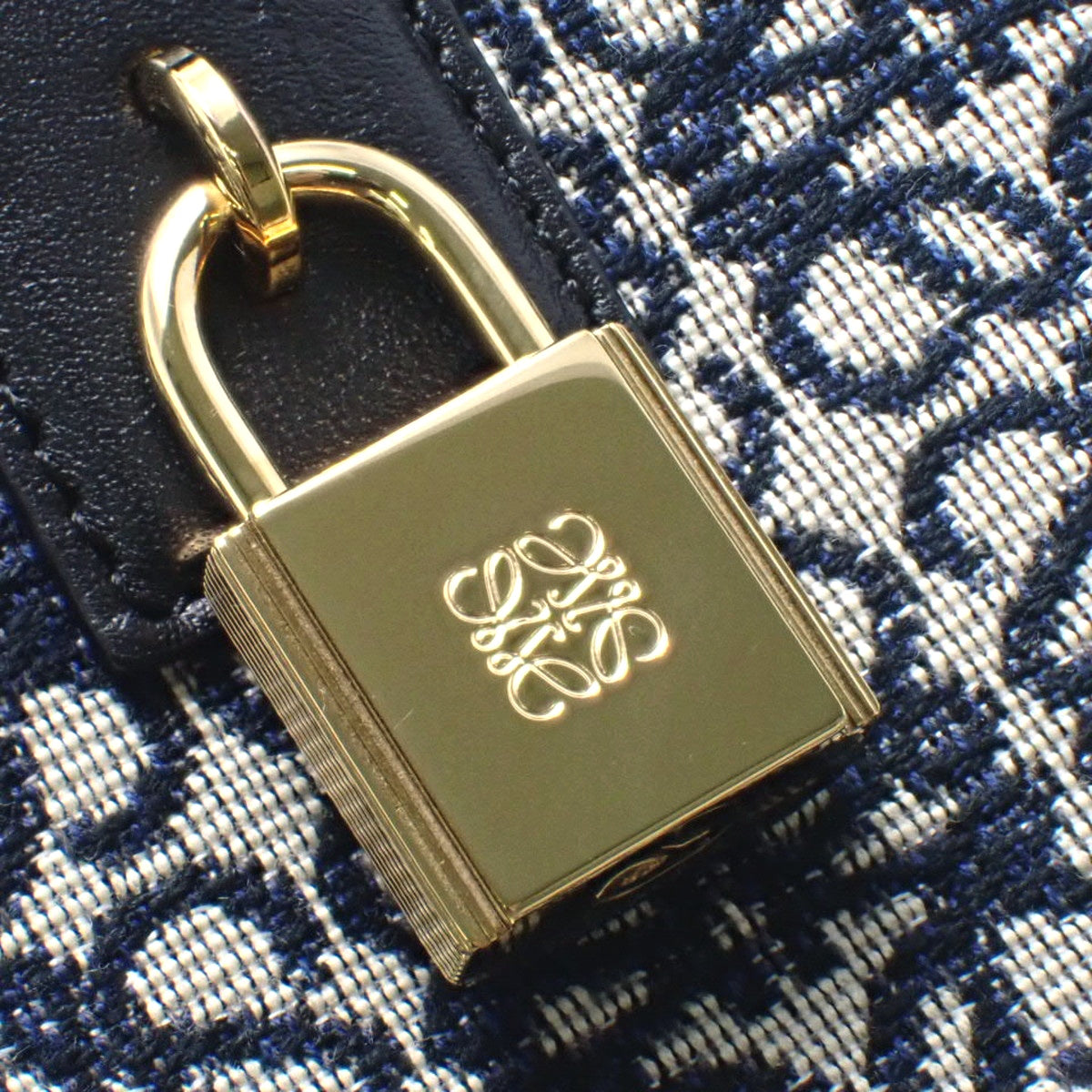 Amazona 28 小牛皮 Anagram 提花黑色海军蓝 A039N08X02