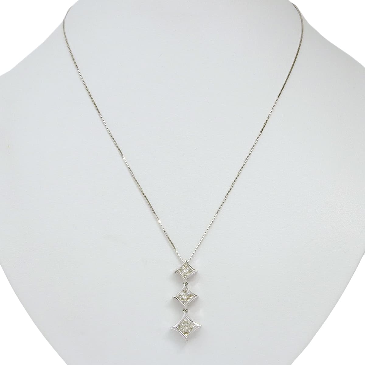 Diamond necklace in white gold K18WG