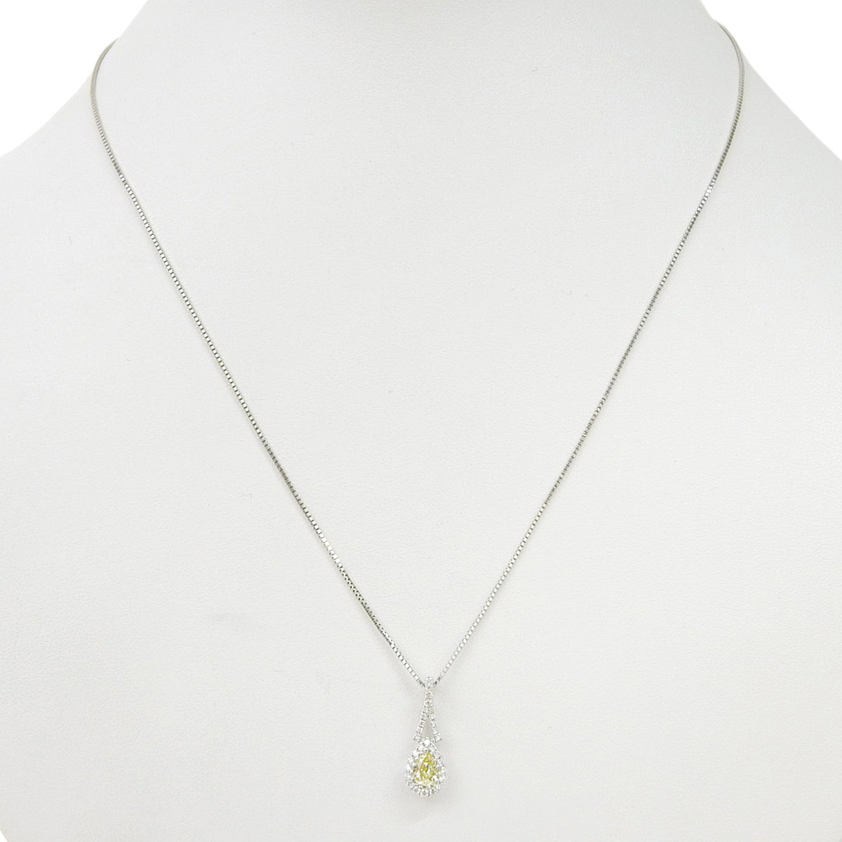 Yellow diamond necklace in white gold K18WG