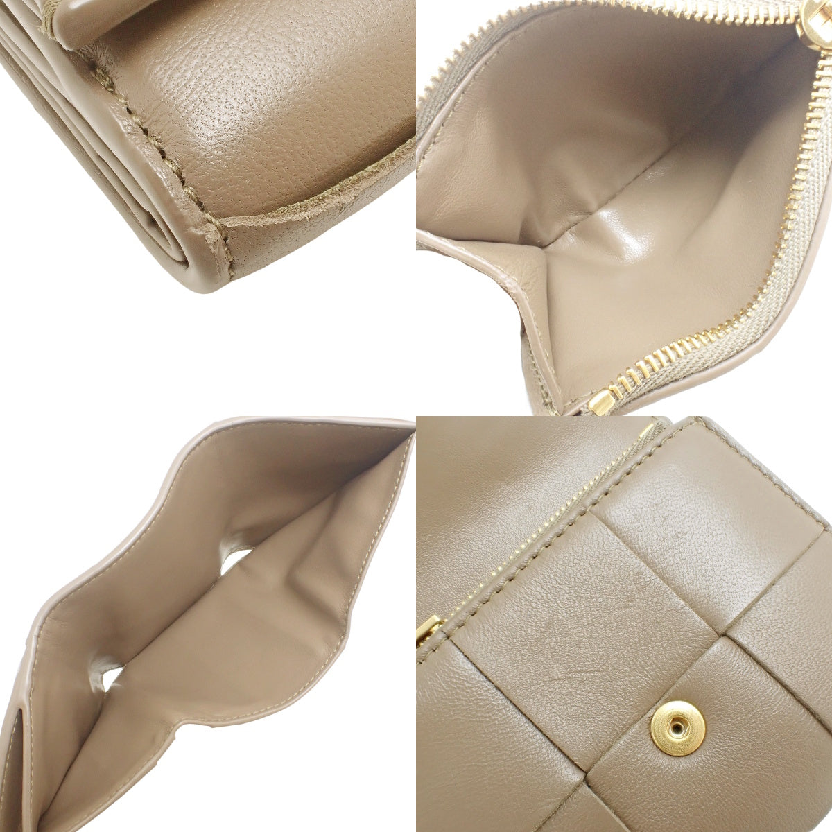 Maxine Intrecciato 三折钱包,棕色小牛皮,货号 667127