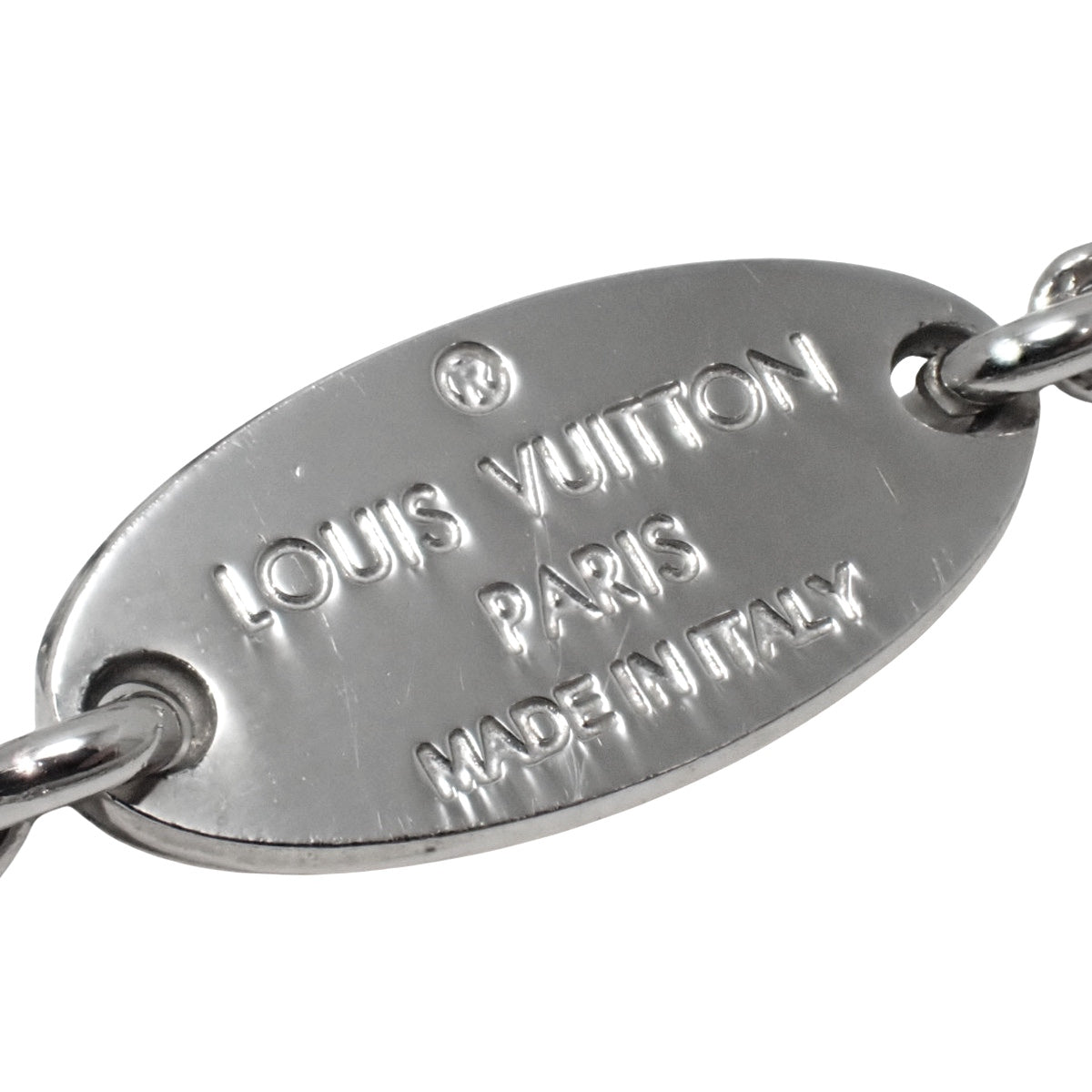 Essential V 金属项链