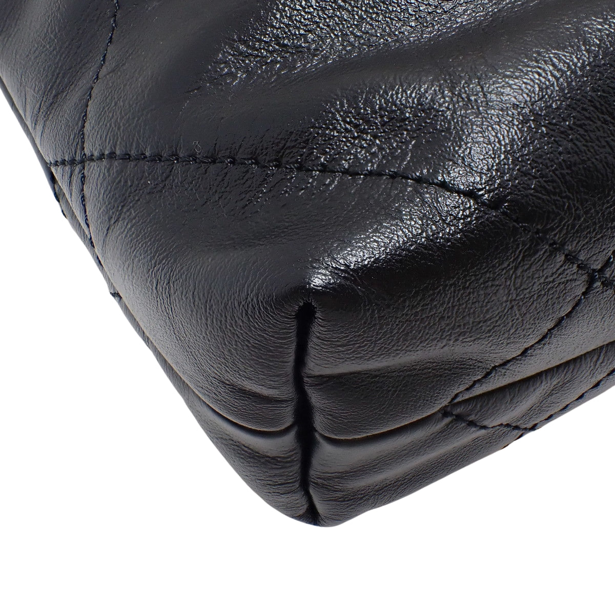 マトラッセ シャネル 22 ミニハンドバッグ シャイニーカーフスキン ブラック AS3980