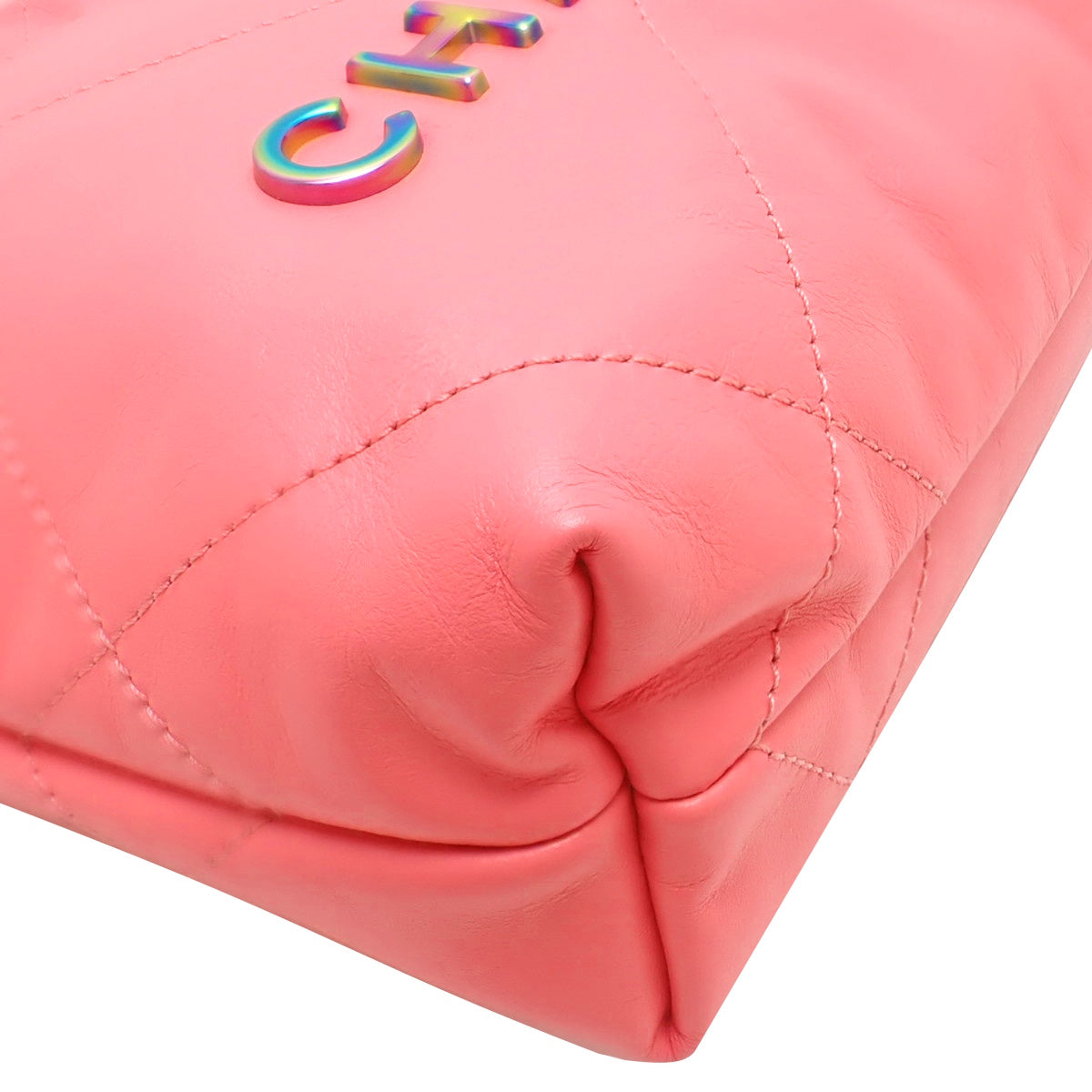 香奈儿 Matelassé 22 迷你手提包,亮面小牛皮,珊瑚粉色 AS3980