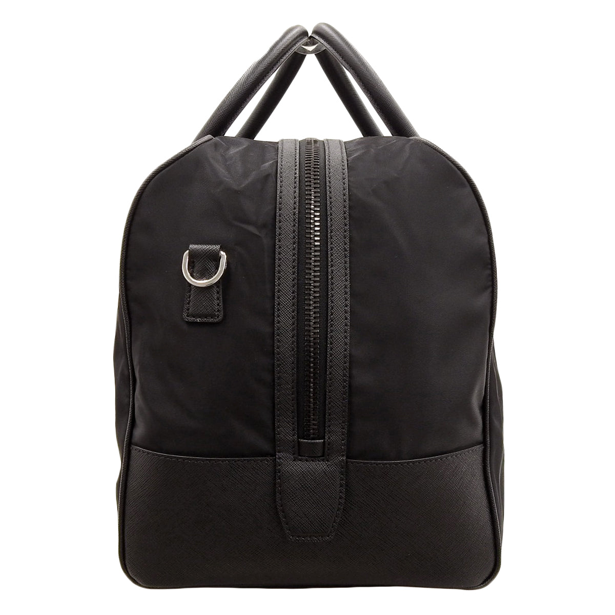 黑色尼龙和Saffiano皮革材质的波士顿包,配有Logo铭牌。