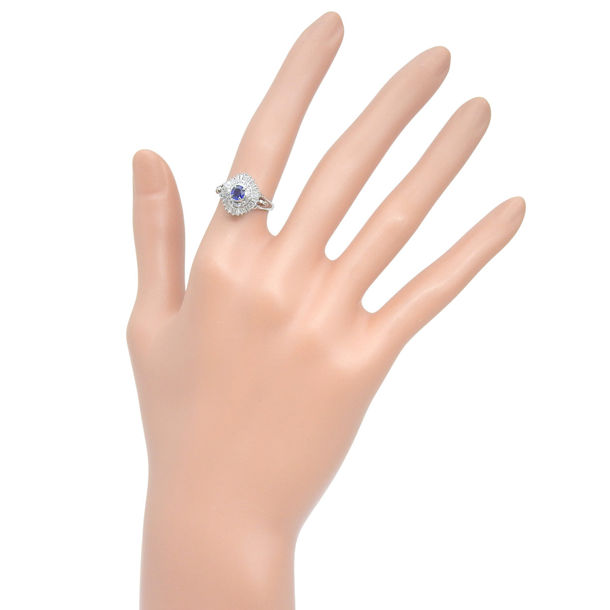 Sapphire and diamond ring, size S0.38/D0.57, platinum Pt900, 6.1g