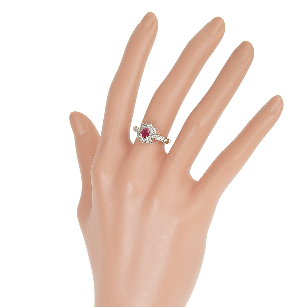 Ruby and diamond ring, R0.60/D0.67, platinum Pt900, 7.4g