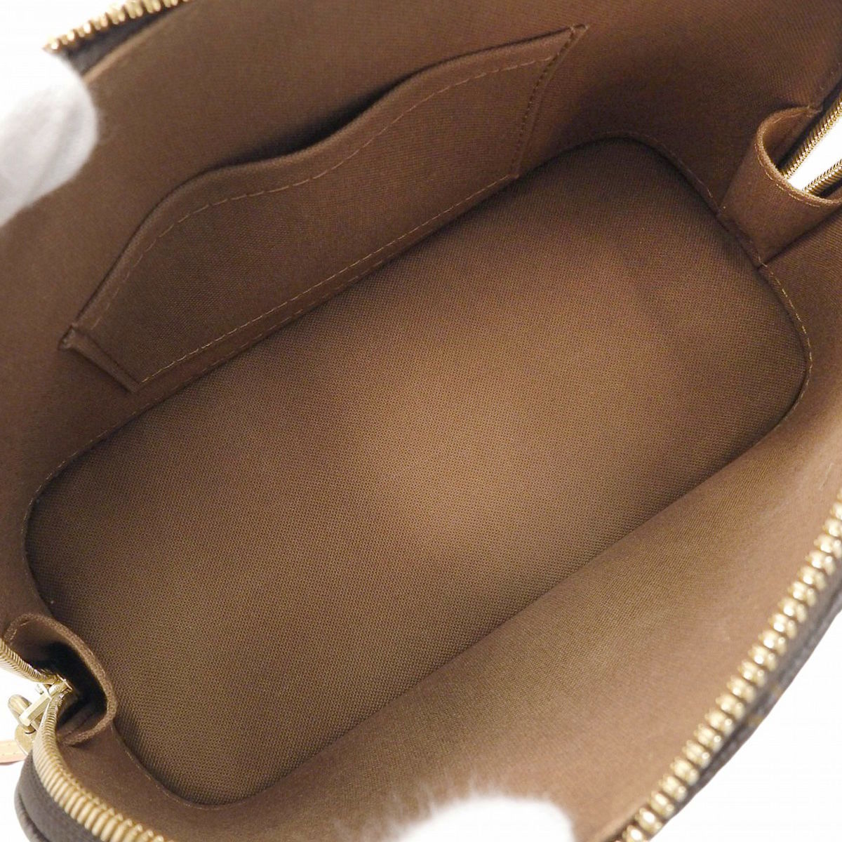 Monogram Alma BB Monogram Canvas M46990