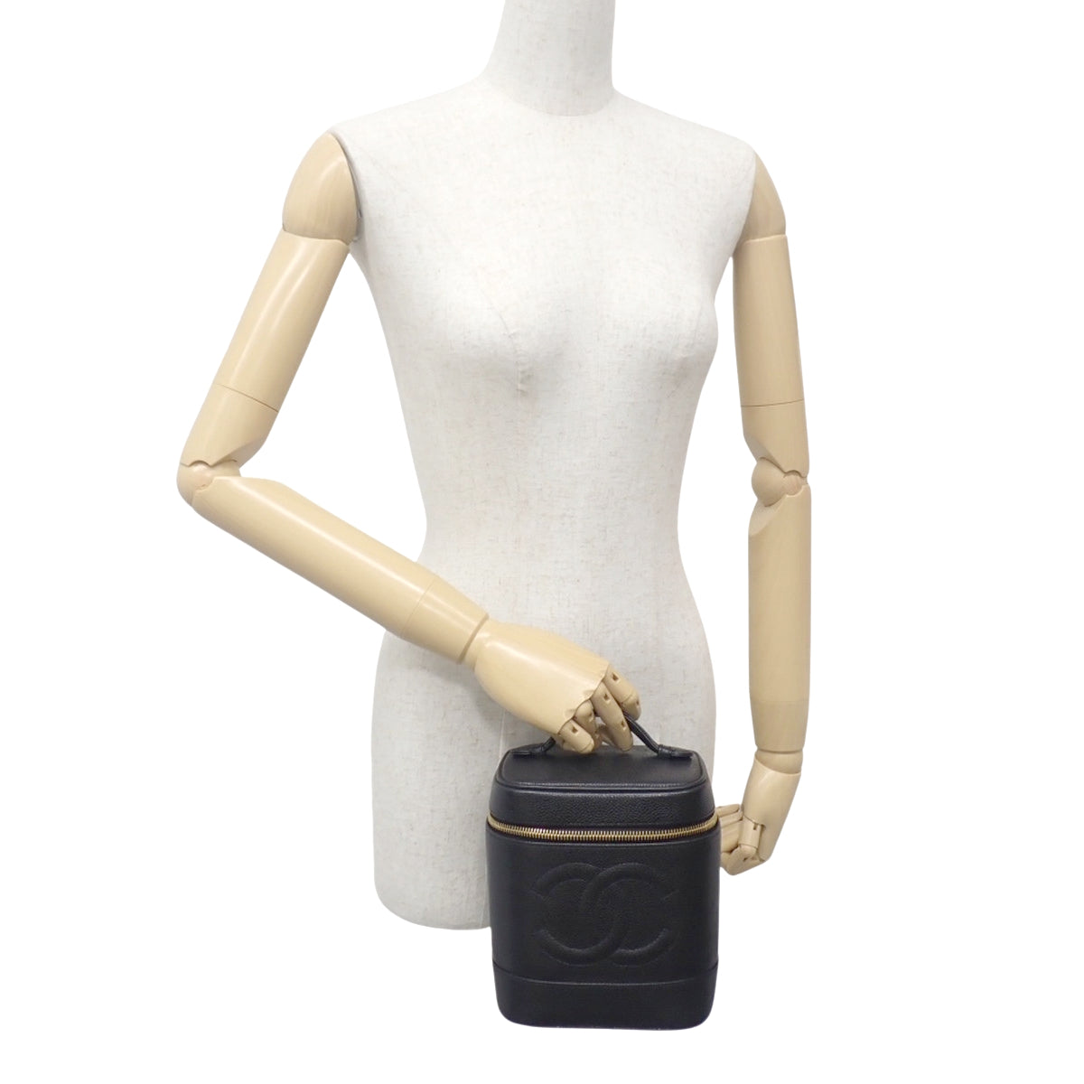 Coco Mark 化妆包,鱼子酱纹皮革,黑色,A01998