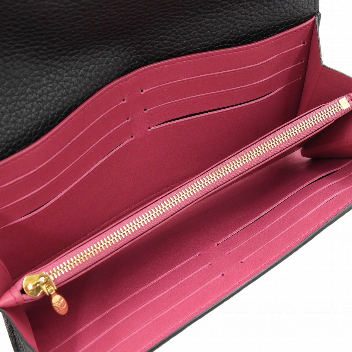 Capucines Portefeuille in Taurillon Leather Noir, M61248