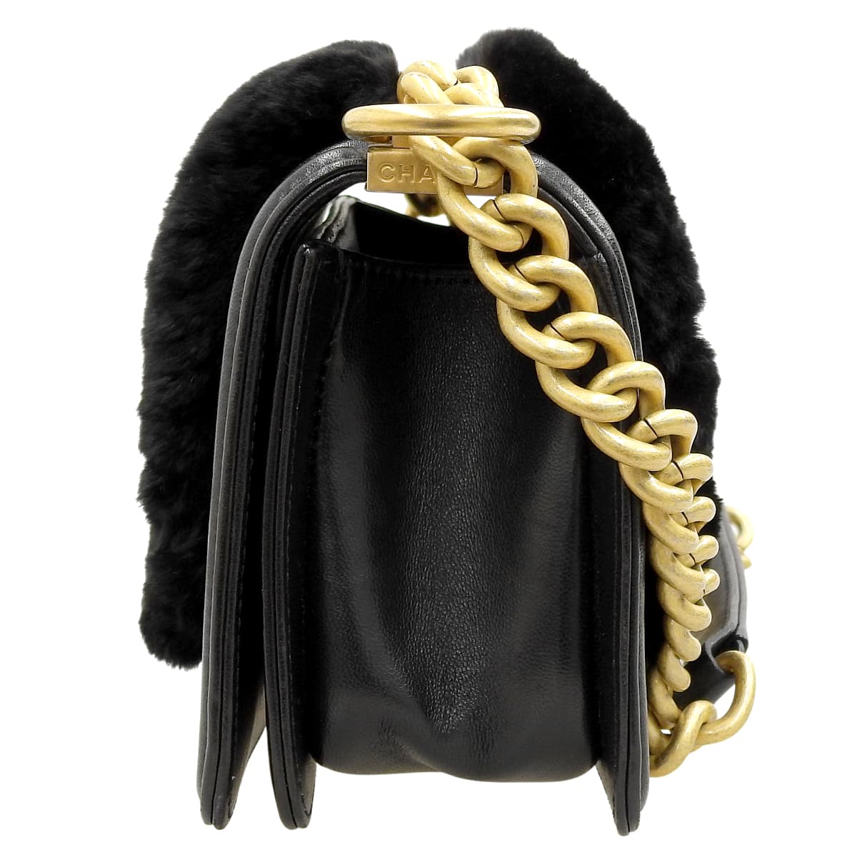Boy Chanel Small Chain Shoulder Bag in Black Leather and Faux Fur