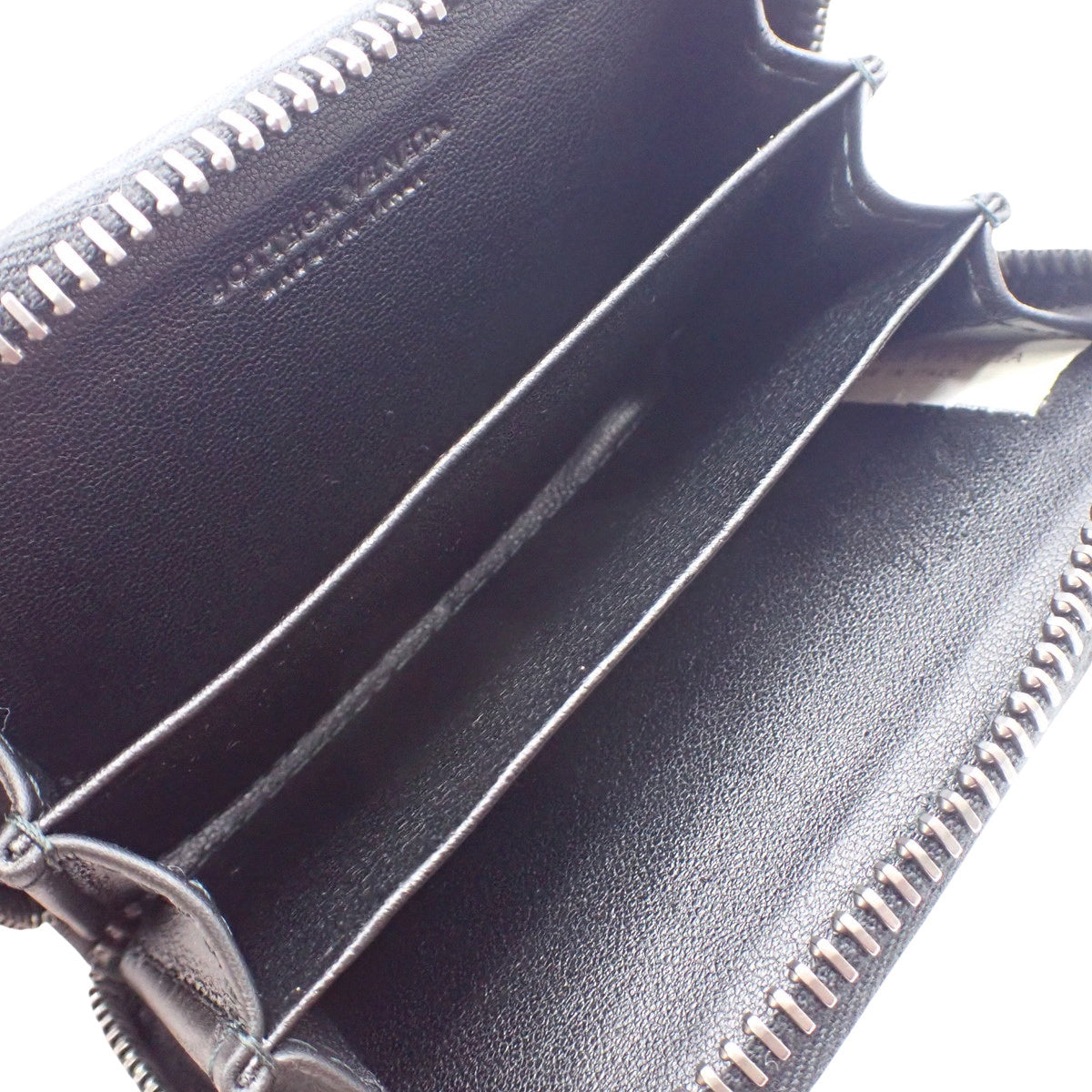 イントレチャート ラウンドファスナー コインパース カーフ ブラック