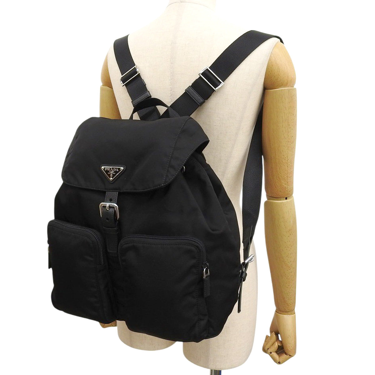 Re-Nylon Backpack Nylon Tessuto NERO 1BZ005