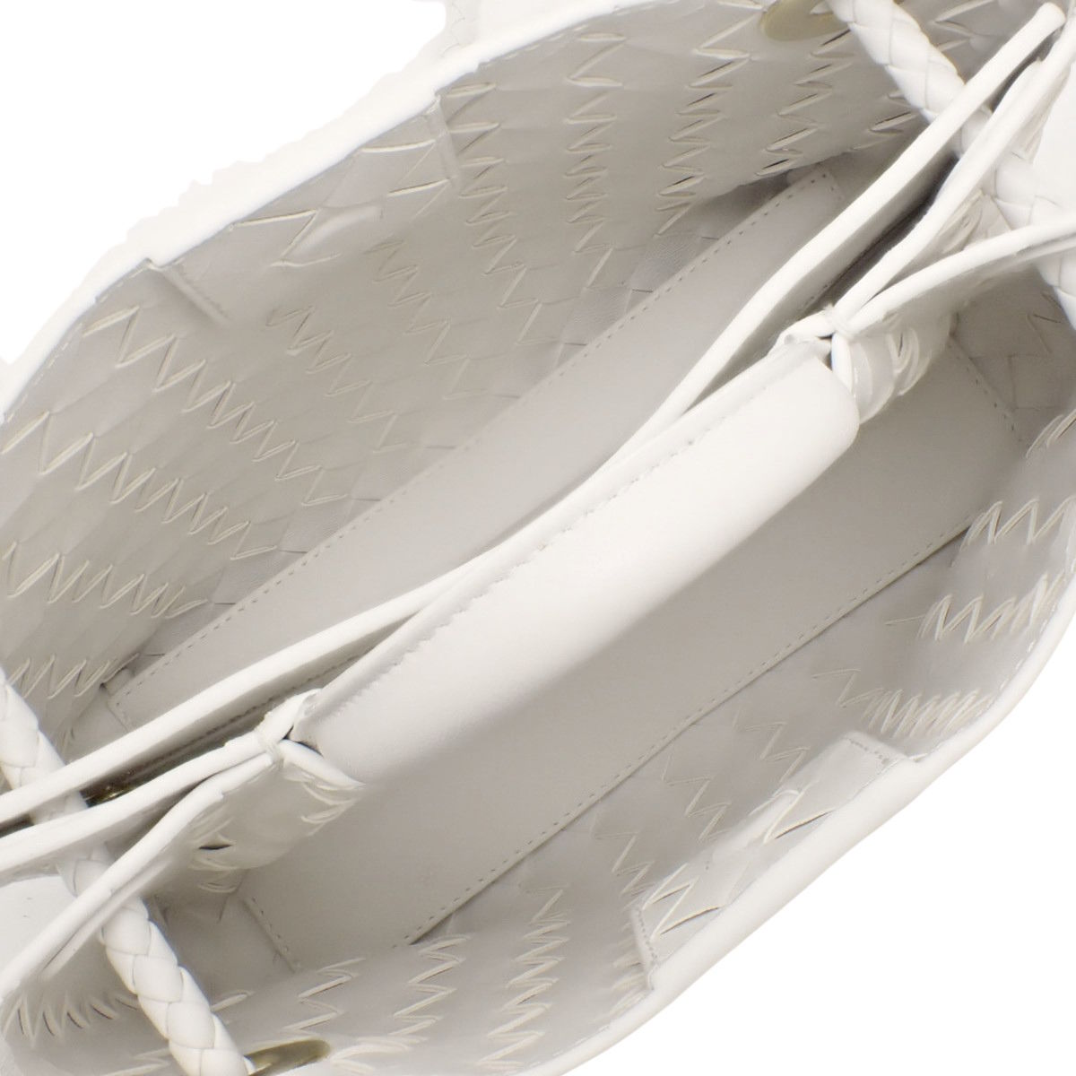 イントレチャート アンディアーモ レザー ホワイト 766014