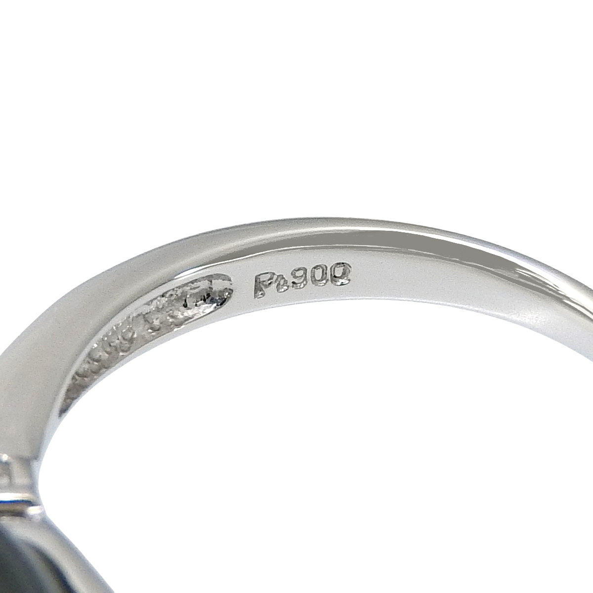 Black Pearl and Diamond Ring BLP/D0.15 Platinum Pt900 6.8g
