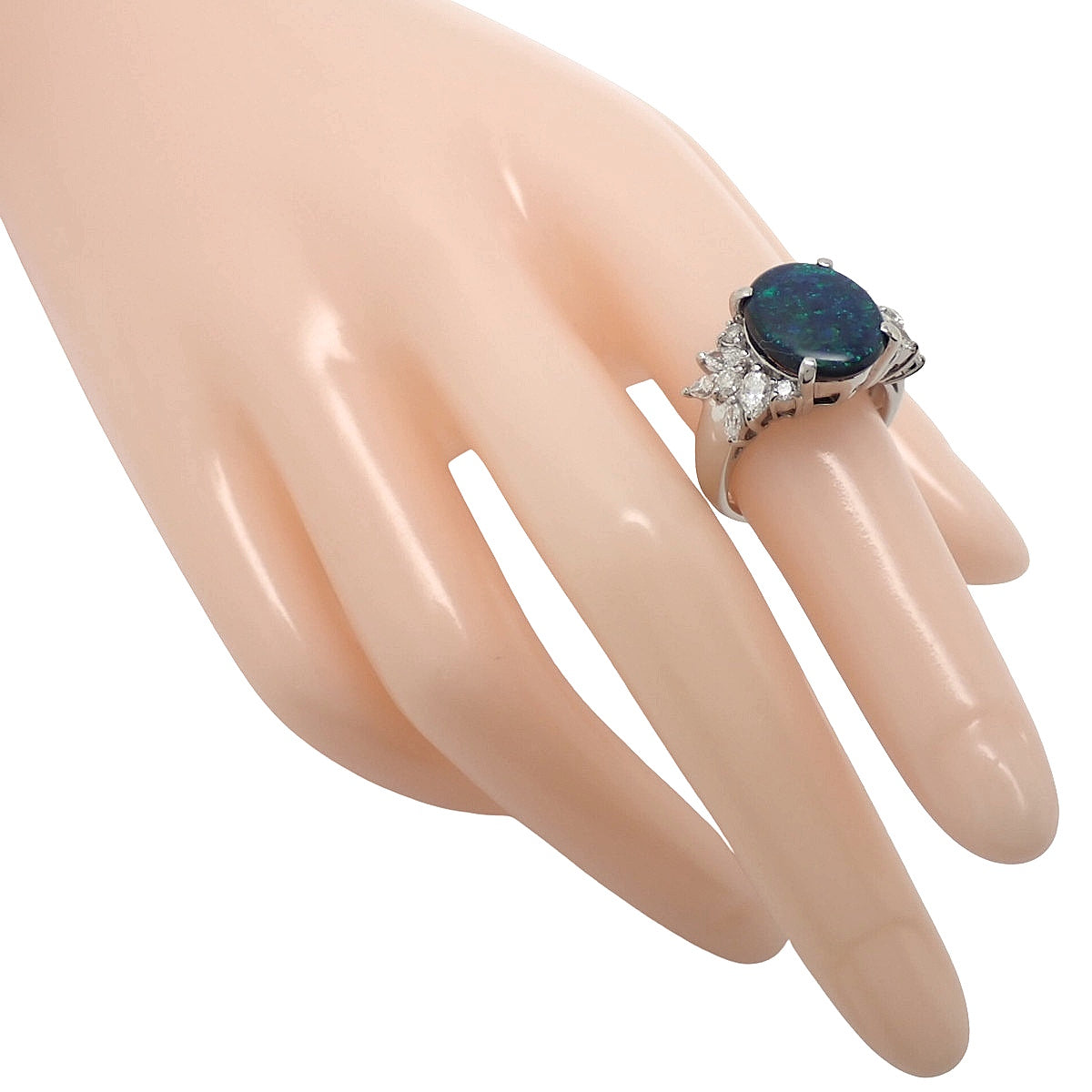 Black Opal and Diamond Ring BOP3.94/D0.84 Platinum Pt900 10.5g