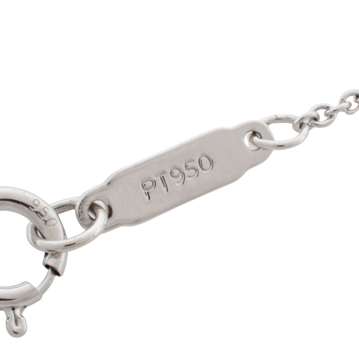 铂金(Pt950)镶钻蝴蝶结丝带图案吊坠