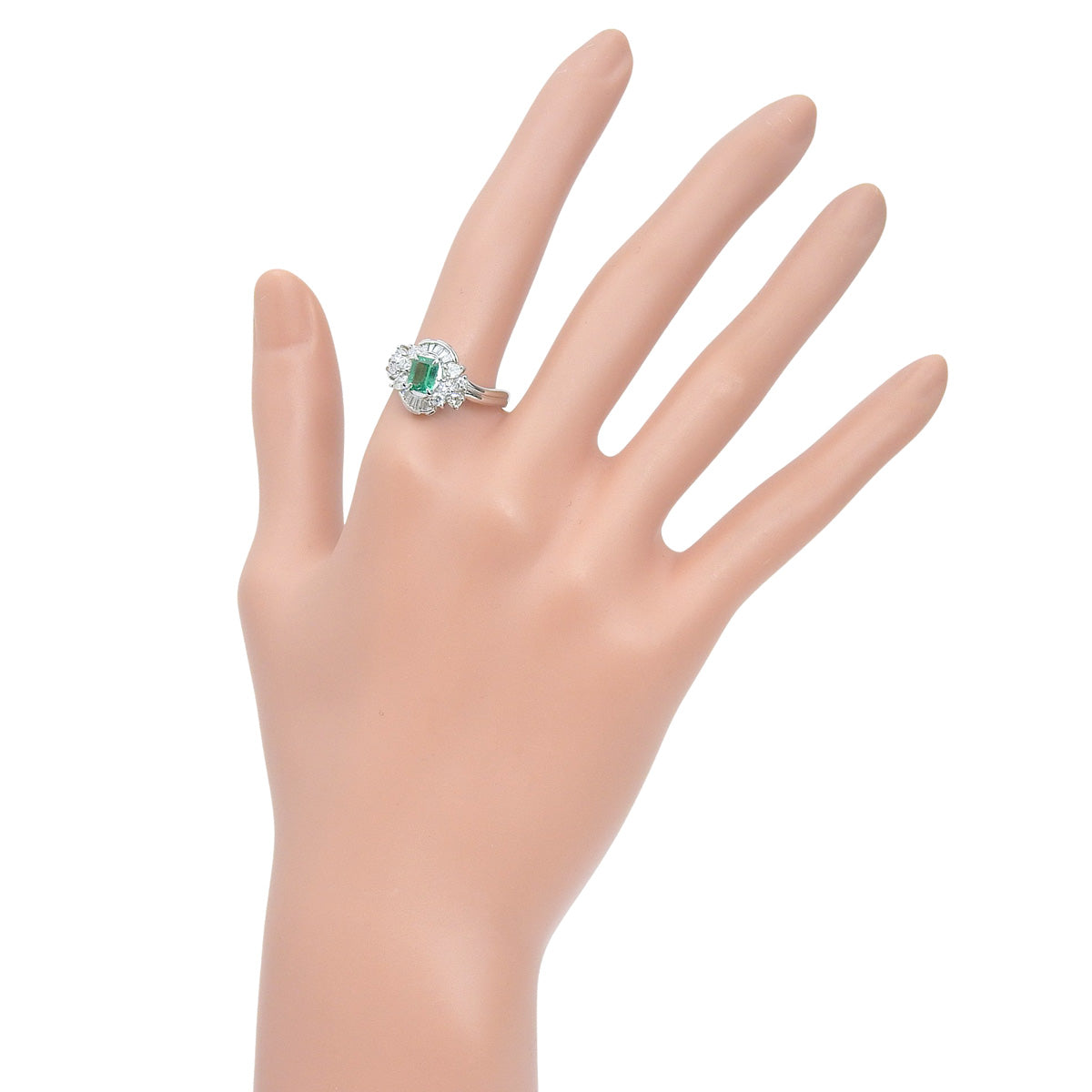 Emerald ring, E0.53/D0.76, platinum Pt850, 6.3g