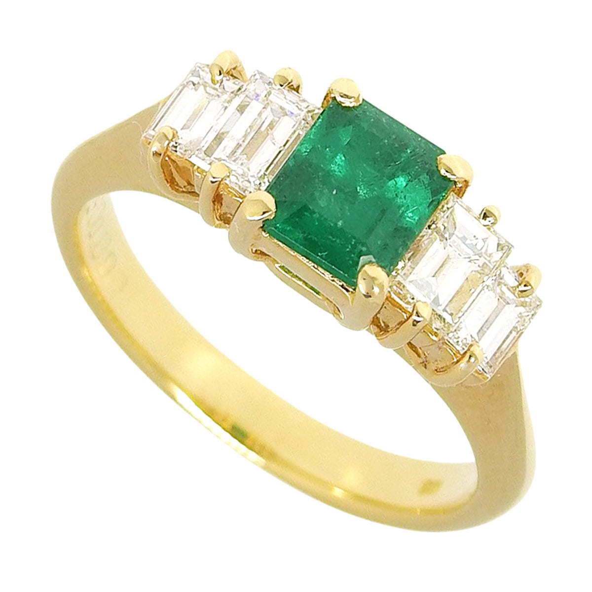 Emerald and diamond ring, E0.68/D0.54, 18K yellow gold, 3.9g