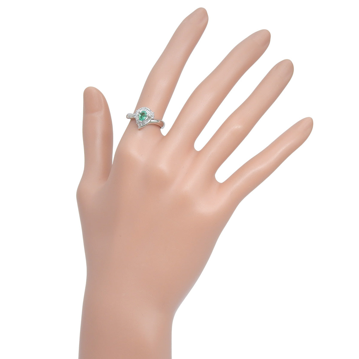 Emerald and diamond ring, E0.21/D0.28, platinum Pt900, 6.3g