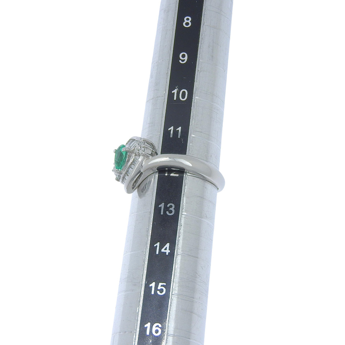 Emerald and diamond ring, E0.21/D0.28, platinum Pt900, 6.3g