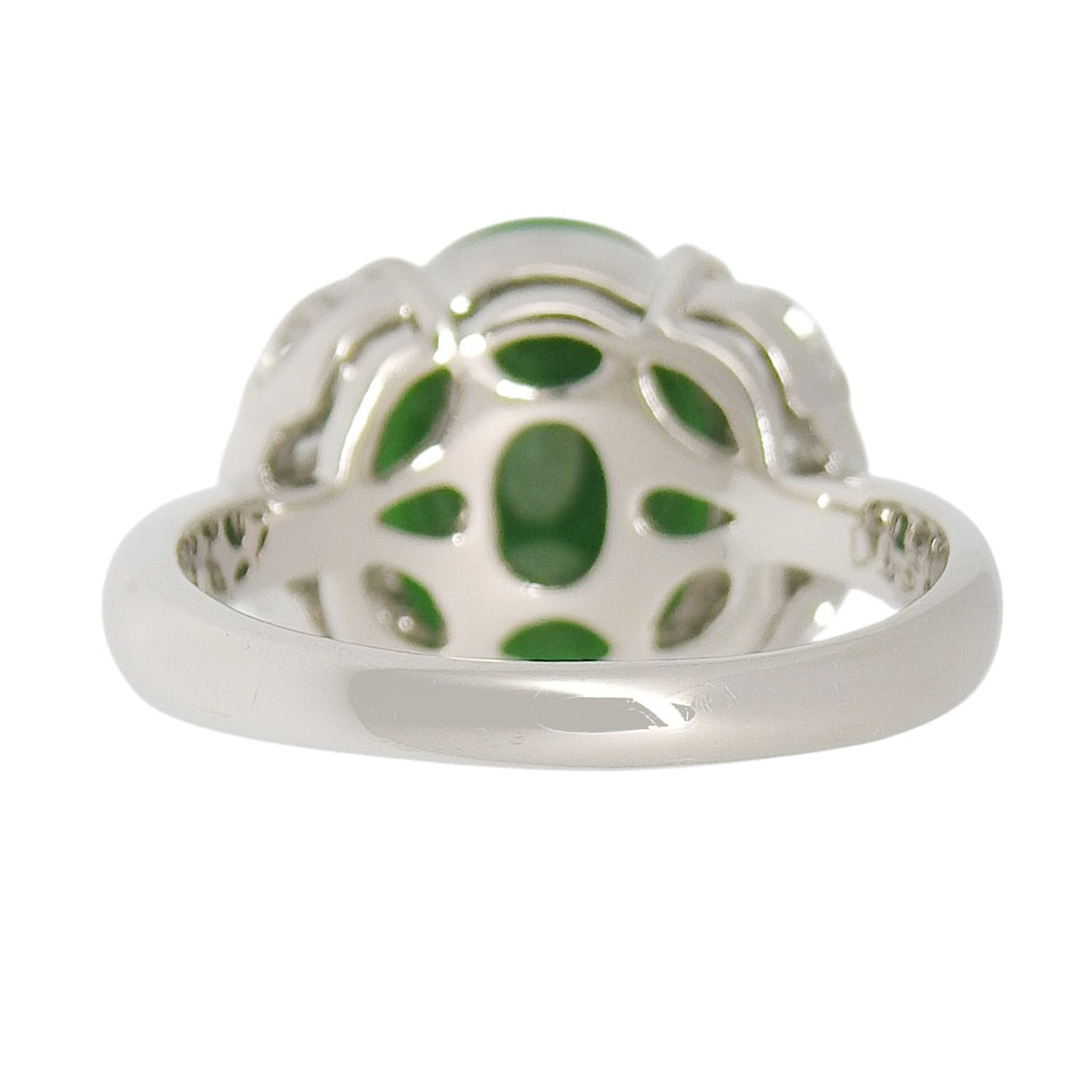 Jadeite and Diamond Ring, H2.98/D0.52, Platinum Pt900, 8.1g
