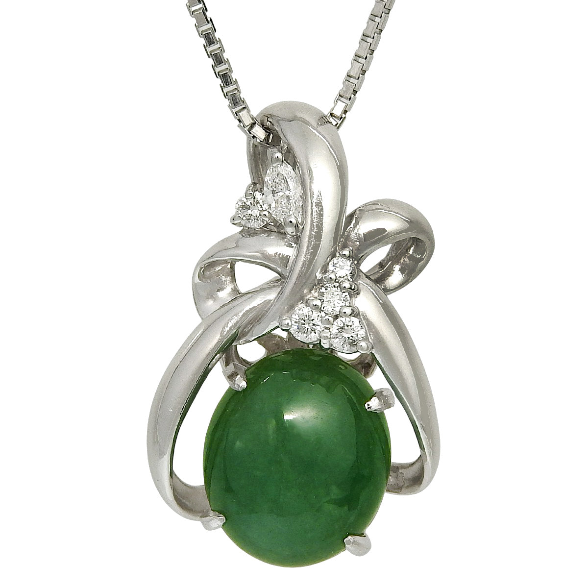 Jadeite and diamond necklace, H4.48/D0.20, platinum, Pt900, Pt850, 11.8g