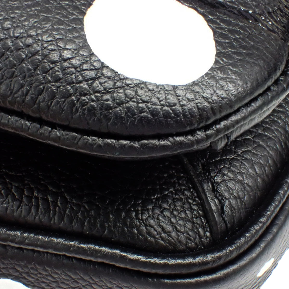 Monogram Empreinte LV×YK Pochette Metis 黑白 M46409 草间弥生联名款