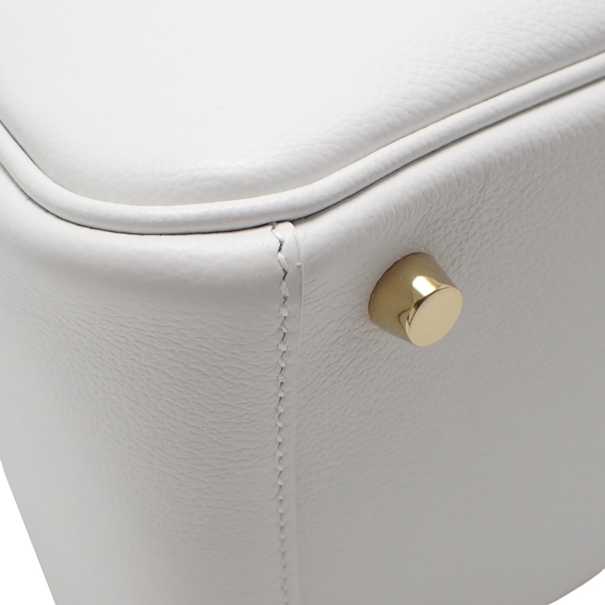 Lindy 26 Evercolor New White Gold Hardware W Engraved