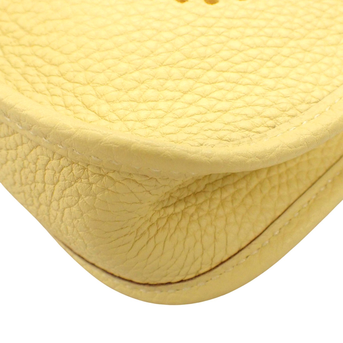 Evelyn Amazon TPM Taurillon Clemence Jaune Poussin/Clay,配银色五金件和 Z 字印记