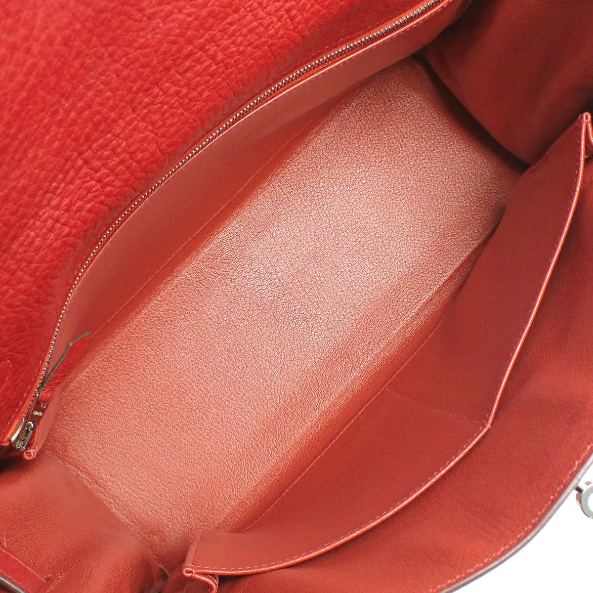 Kelly 32(内缝线)Togo Rouge Kazak,银色五金,□I 印章