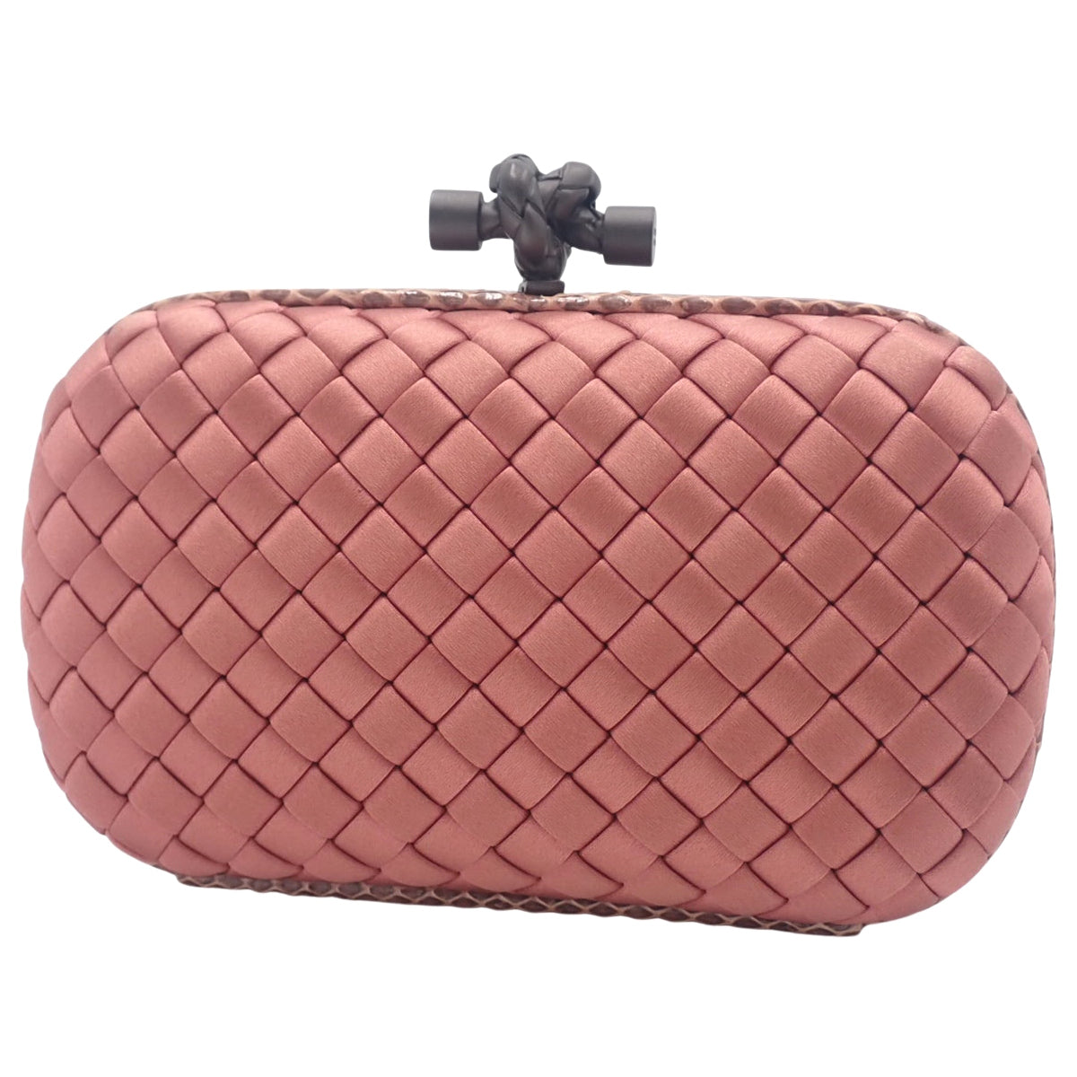 イントレチャート ノット クラッチ サテン アイヤーズ(パイソン) ピンク 113085