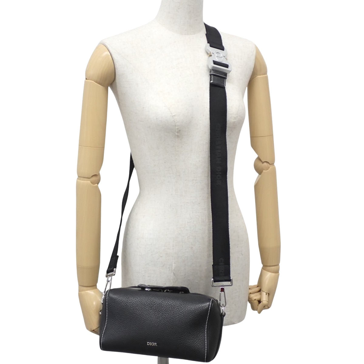 ランゴ22 レザー ブラック ショルダーバッグ