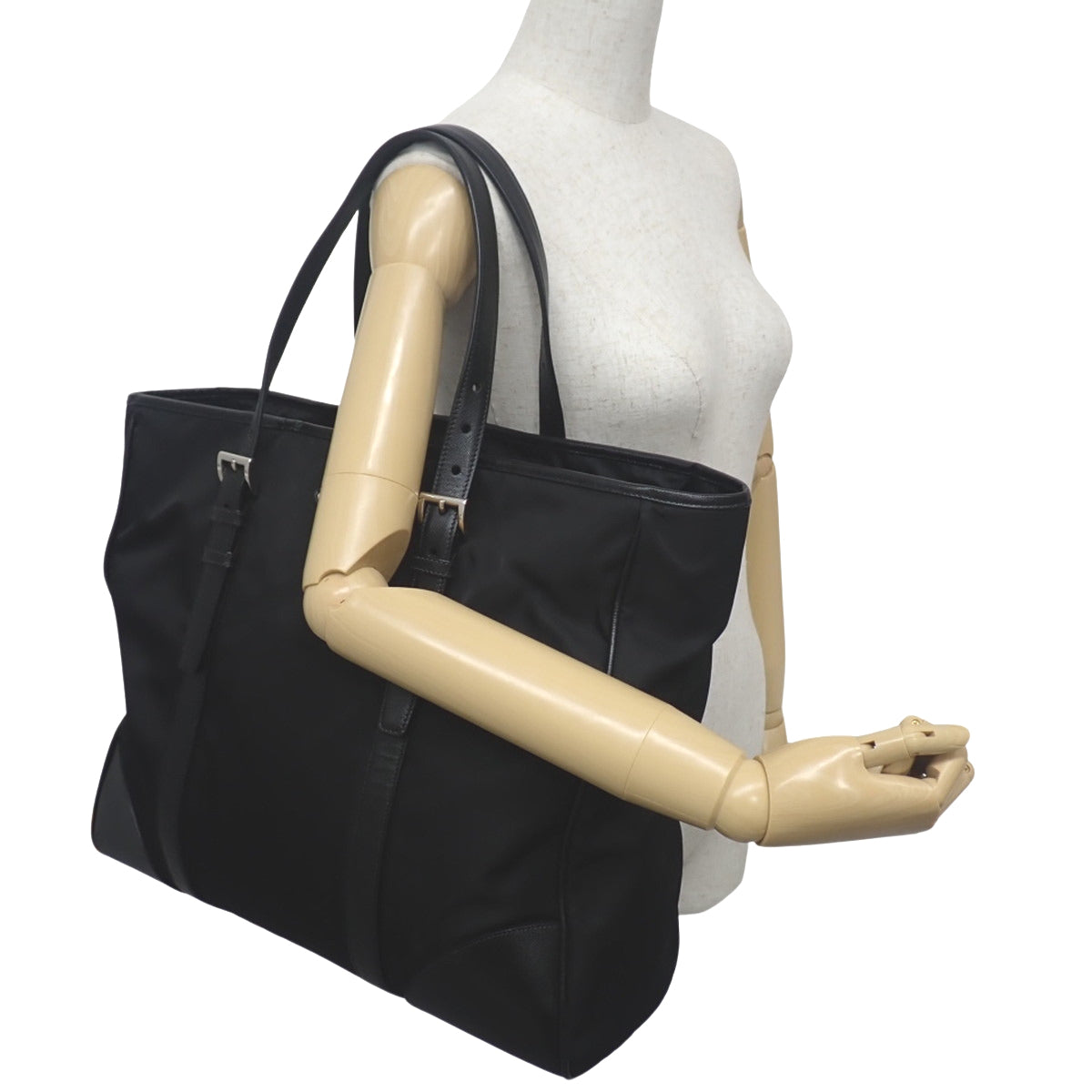 三角ロゴ Re-Nylonトートバッグ ナイロン サフィアーノレザー NERO ネロ VA0663