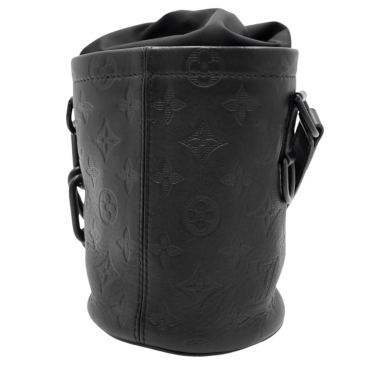 モノグラム・シャドウ チョーク ナノバッグ ブラック M44628