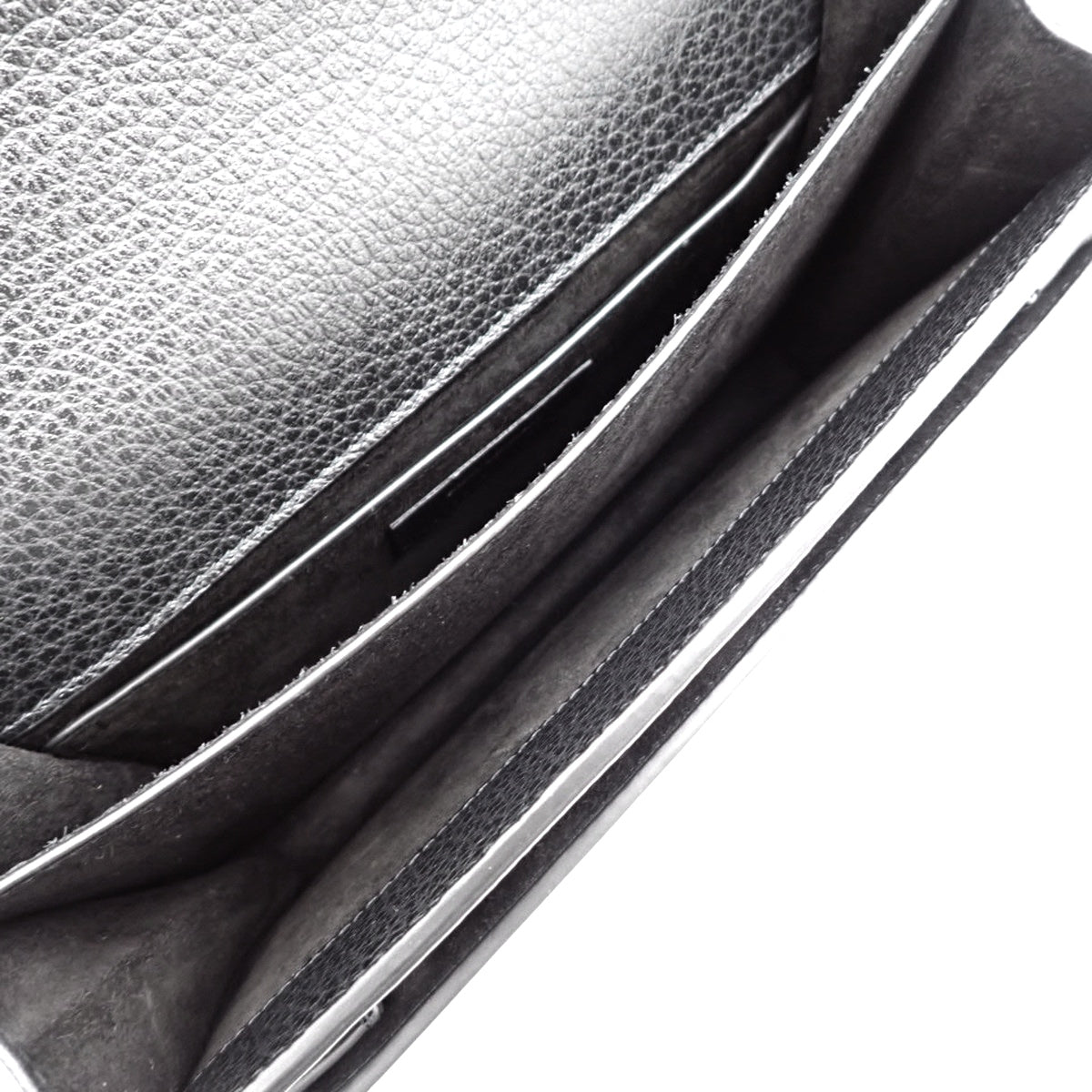 日落中号皮革黑色442906,两用包,可肩背或斜挎,饰有YSL标志。